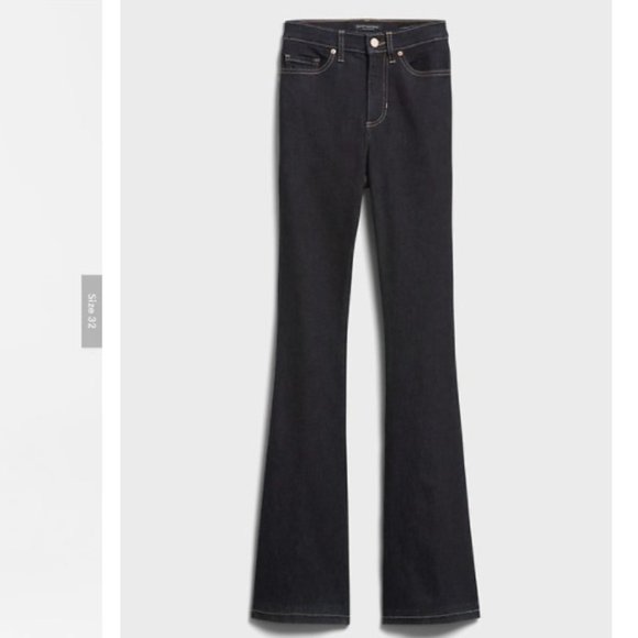 Banana Republic High-Rise Flare Jean - 31L - Picture 4 of 4